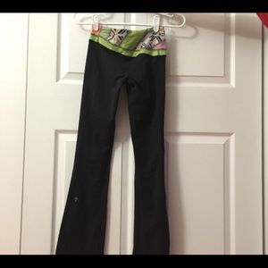 Iviva (kids lululemon) reversible leggings